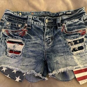 Women’s Miss Me shorts